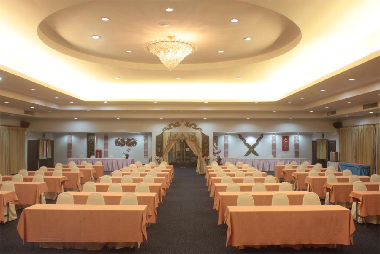 Win Place Hotel Chiang Mai Ngoại thất bức ảnh